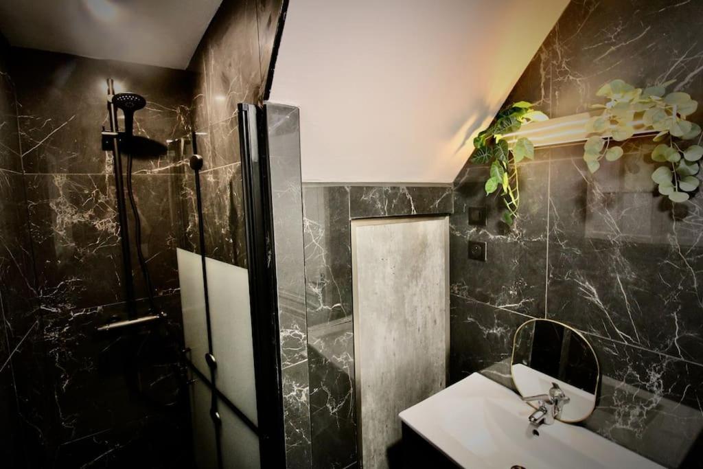 Le Spa Gustave - Sauna, Jacuzzi & Terrasse A 루앙 외부 사진